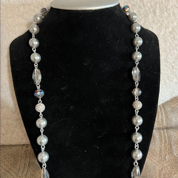 Silver Gray Necklace - Picture 3 of 5